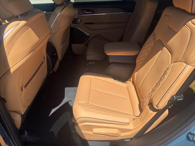 2026 Jeep Grand Cherokee L Summit 4x4