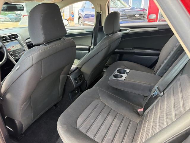 2020 Ford Fusion SE