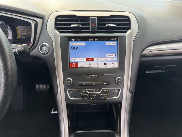 2020 Ford Fusion SE