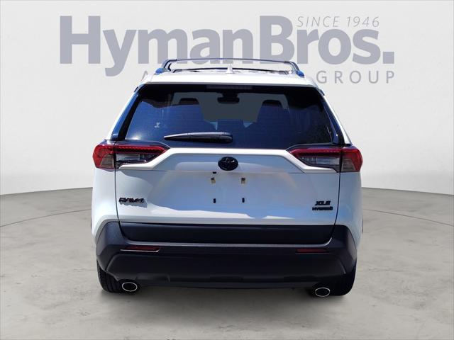 2022 Toyota RAV4 Hybrid XLE