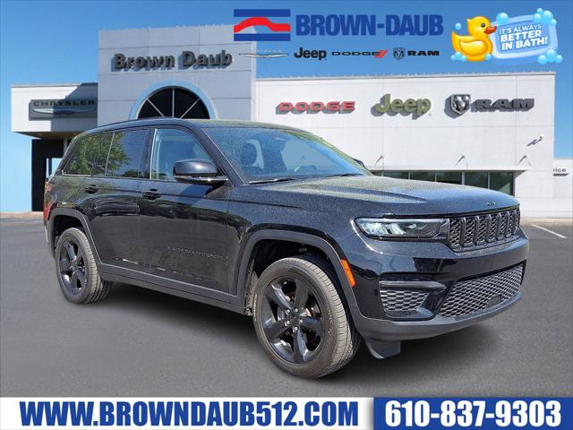 2022 Jeep Grand Cherokee Altitude 4x4 for sale in Bath, PA