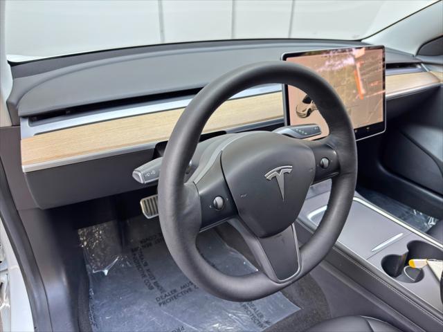 2021 Tesla Model 3 Standard Range Plus Rear-Wheel Drive