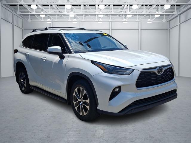 2022 Toyota Highlander XLE 2022 Toyota Highlander XLE
