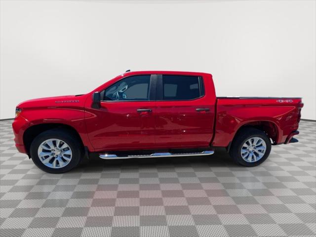 2022 Chevrolet Silverado 1500 4WD Crew Cab Short Bed Custom 2022 Chevrolet Silverado 1500 4WD Crew Cab Short Bed Custom