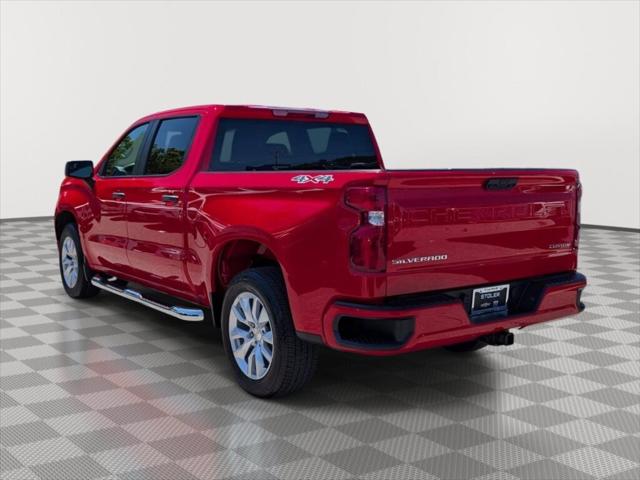 2022 Chevrolet Silverado 1500 4WD Crew Cab Short Bed Custom 2022 Chevrolet Silverado 1500 4WD Crew Cab Short Bed Custom