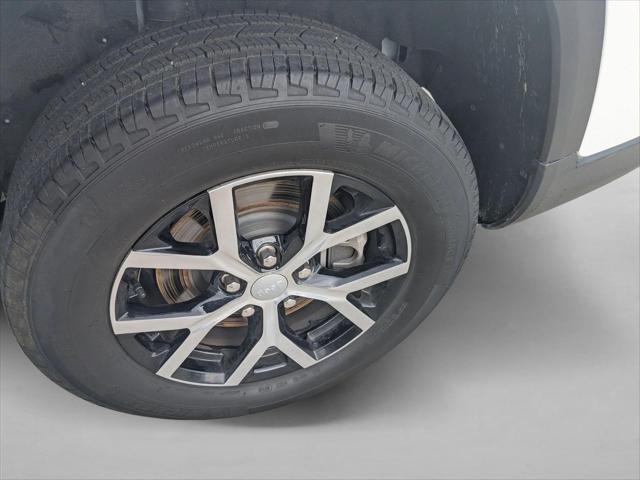 2025 Jeep Grand Cherokee L Limited 4x2