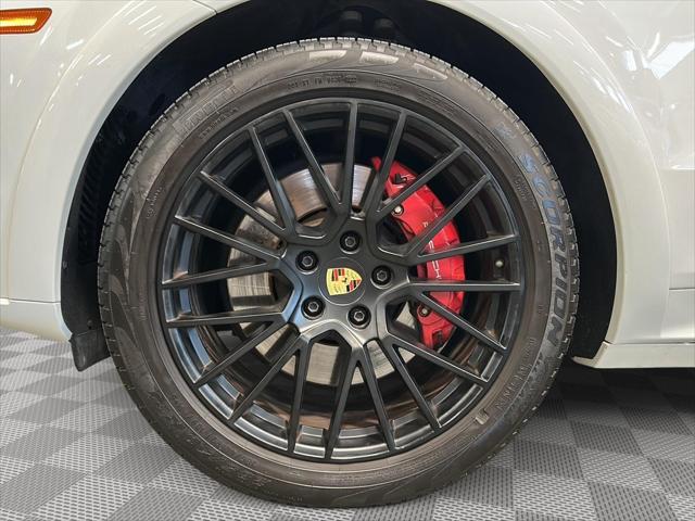 2023 Porsche Cayenne GTS