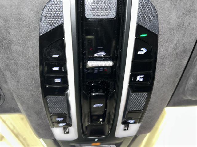 2023 Porsche Cayenne GTS