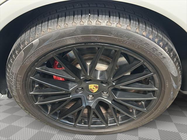 2023 Porsche Cayenne GTS