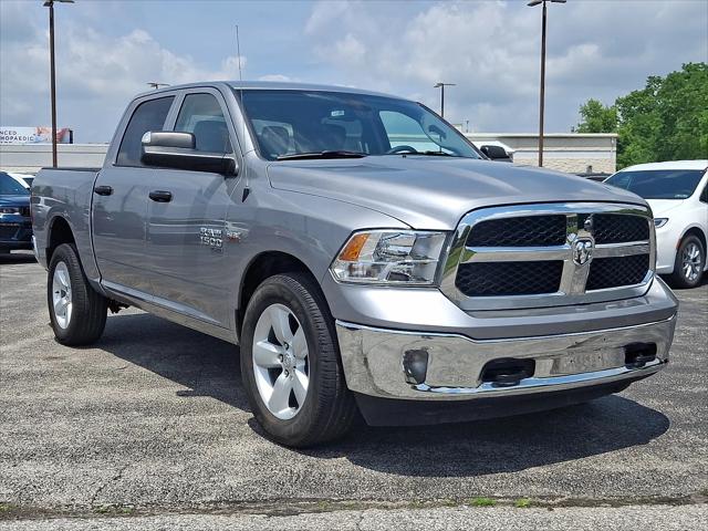 2024 RAM 1500 Classic Tradesman Crew Cab 4x4 57 Box 2024 RAM 1500 Classic Tradesman Crew Cab 4x4 57 Box