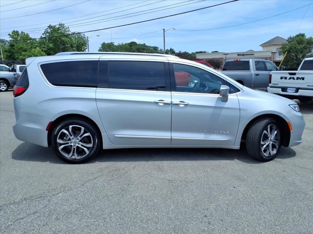 2024 Chrysler Pacifica Pinnacle AWD 2024 Chrysler Pacifica Pinnacle AWD