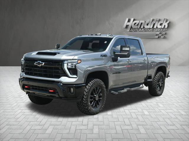 2025 Chevrolet Silverado 2500HD 4WD Crew Cab Standard Bed LTZ