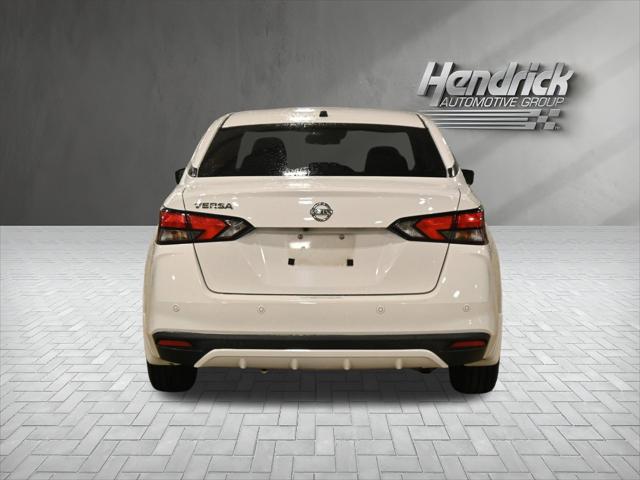 2020 Nissan Versa S Xtronic CVT
