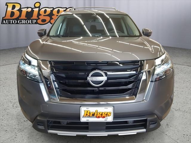 2024 Nissan Pathfinder SL 4WD
