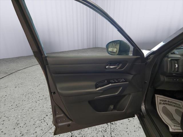 2024 Nissan Pathfinder SL 4WD