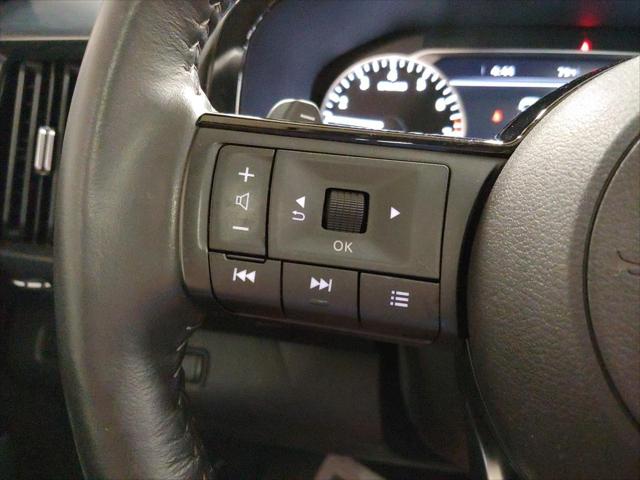 2024 Nissan Pathfinder SL 4WD