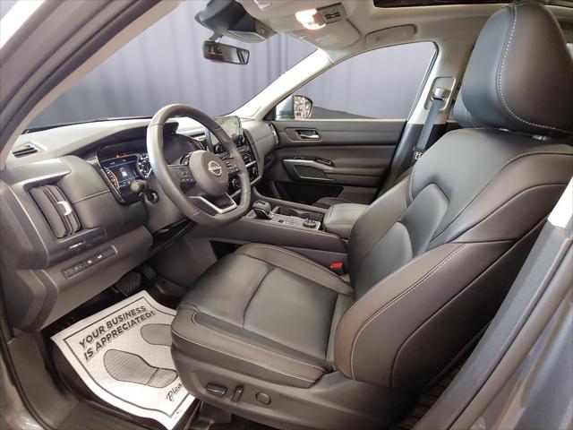 2024 Nissan Pathfinder SL 4WD