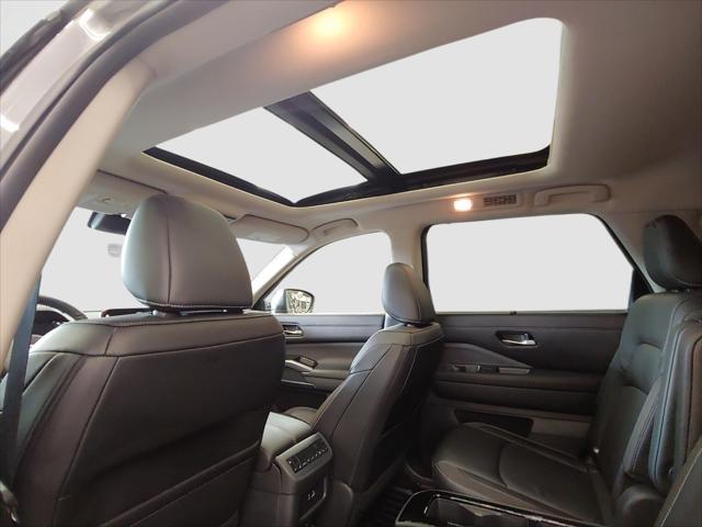 2024 Nissan Pathfinder SL 4WD