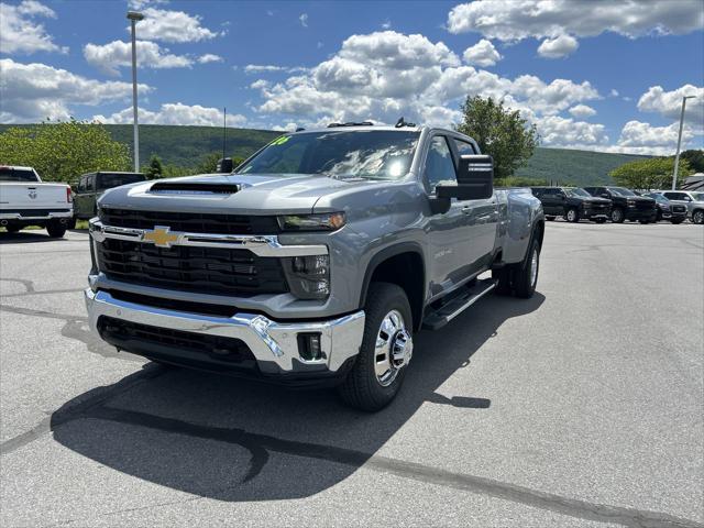 2026 Chevrolet Silverado 3500HD Crew Cab, Long Bed, LT Dual Rear Wheel, RWD