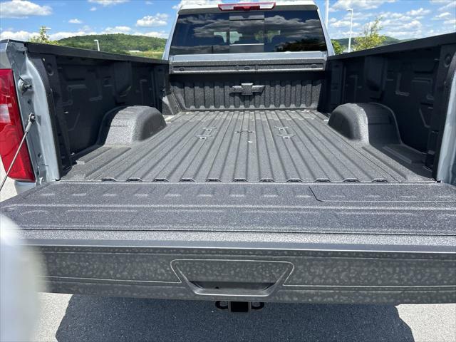 2026 Chevrolet Silverado 3500HD Crew Cab, Long Bed, LT Dual Rear Wheel, RWD