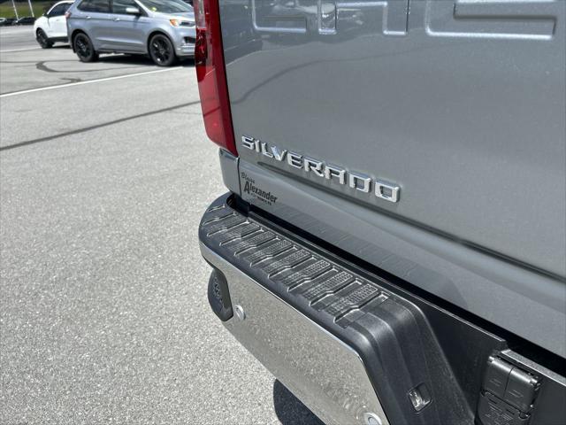 2026 Chevrolet Silverado 3500HD Crew Cab, Long Bed, LT Dual Rear Wheel, RWD