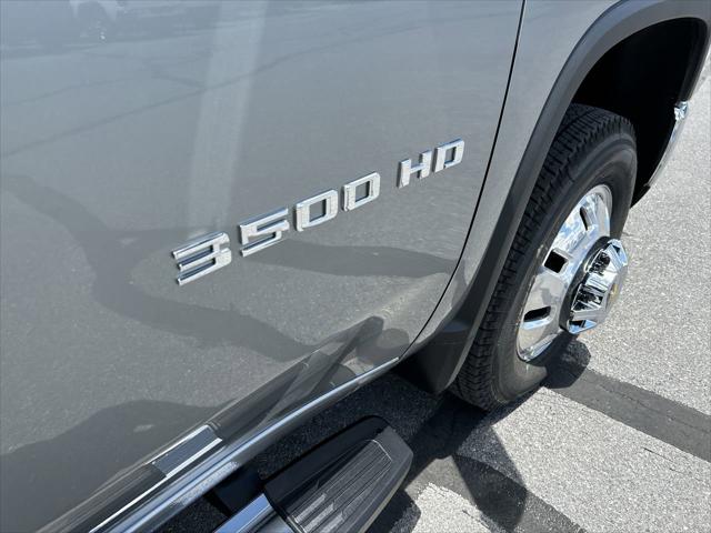 2026 Chevrolet Silverado 3500HD Crew Cab, Long Bed, LT Dual Rear Wheel, RWD
