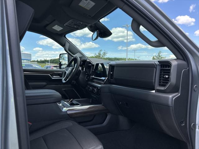 2026 Chevrolet Silverado 3500HD Crew Cab, Long Bed, LT Dual Rear Wheel, RWD