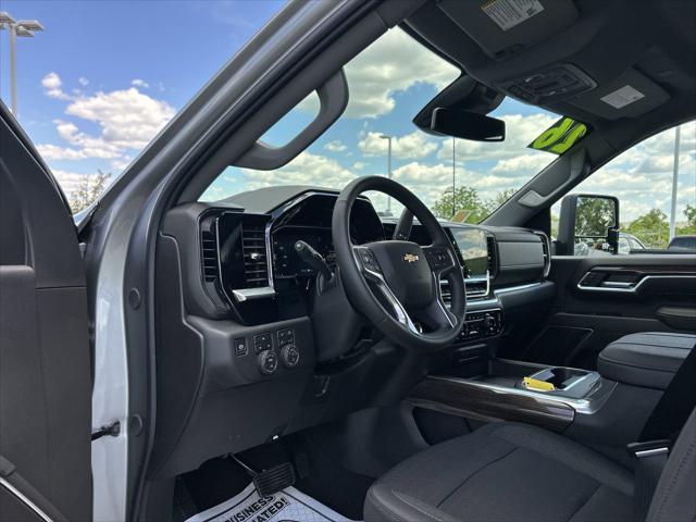 2026 Chevrolet Silverado 3500HD Crew Cab, Long Bed, LT Dual Rear Wheel, RWD
