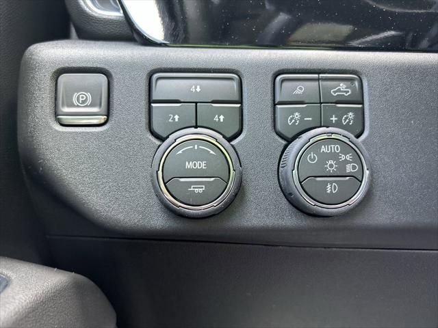 2026 Chevrolet Silverado 3500HD Crew Cab, Long Bed, LT Dual Rear Wheel, RWD
