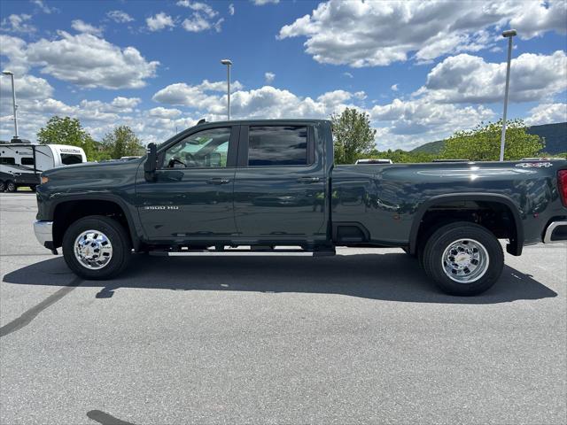 2026 Chevrolet Silverado 3500HD Crew Cab, Long Bed, LT Dual Rear Wheel, RWD