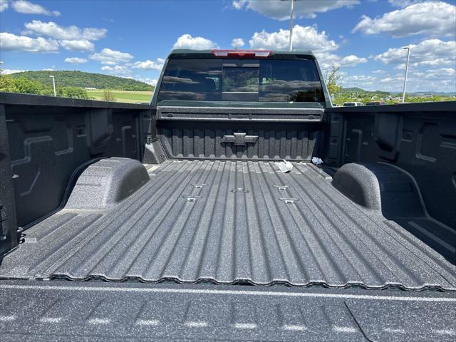 2026 Chevrolet Silverado 3500HD Crew Cab, Long Bed, LT Dual Rear Wheel, RWD