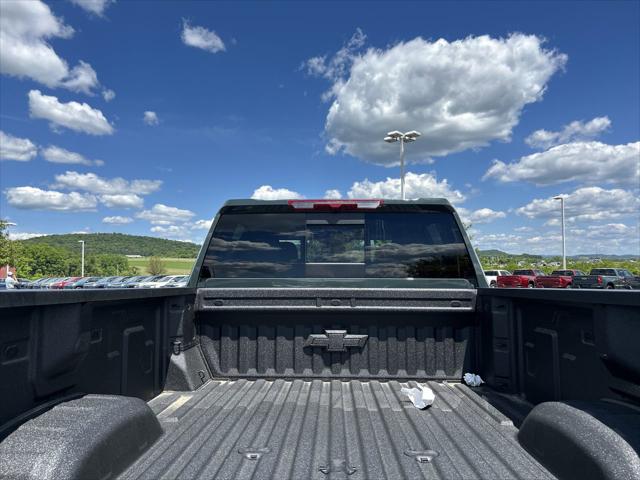 2026 Chevrolet Silverado 3500HD Crew Cab, Long Bed, LT Dual Rear Wheel, RWD