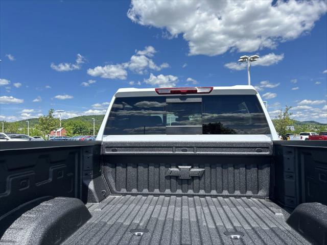 2026 Chevrolet Silverado 2500HD Crew Cab, Standard Bed, LT, 4WD