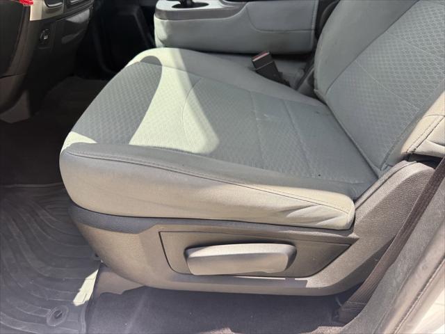 2018 Ram 1500 SLT Crew Cab 4x2 6'4" Box