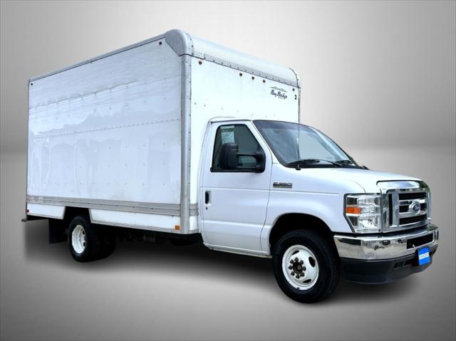 2021 Ford E-350 Cutaway Base