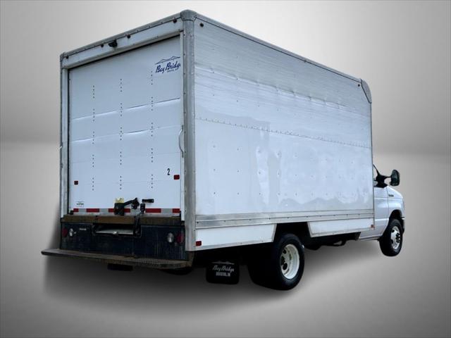 2021 Ford E-350 Cutaway Base