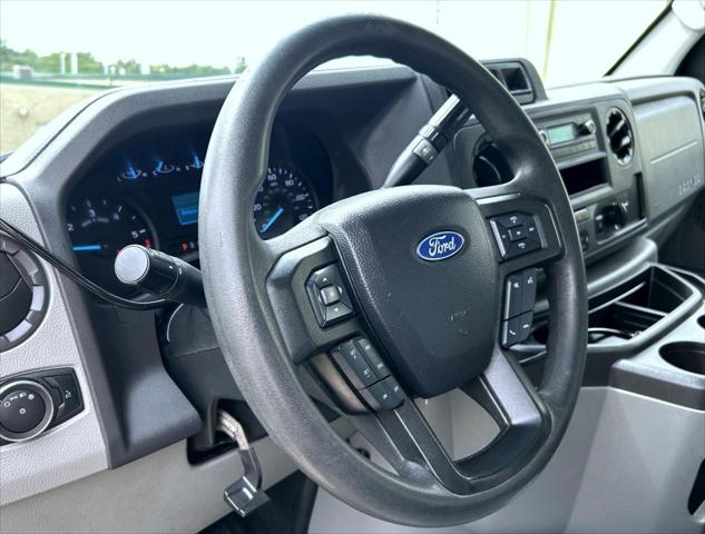 2021 Ford E-350 Cutaway Base