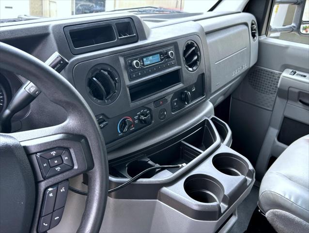 2021 Ford E-350 Cutaway Base