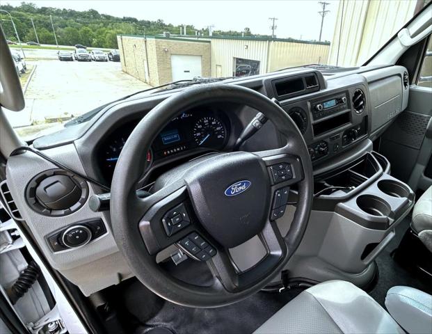 2021 Ford E-350 Cutaway Base