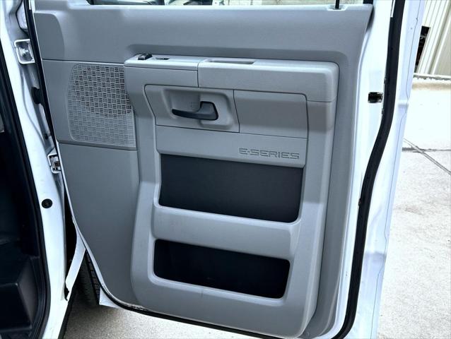 2021 Ford E-350 Cutaway Base