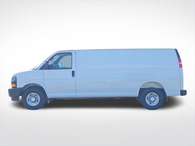 2026 Chevrolet Express Cargo Van 3500 Extended Wheelbase, WT, RWD