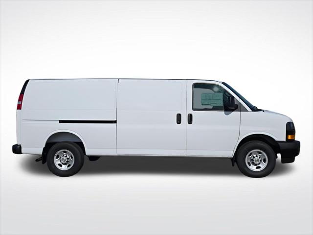 2026 Chevrolet Express Cargo Van 3500 Extended Wheelbase, WT, RWD