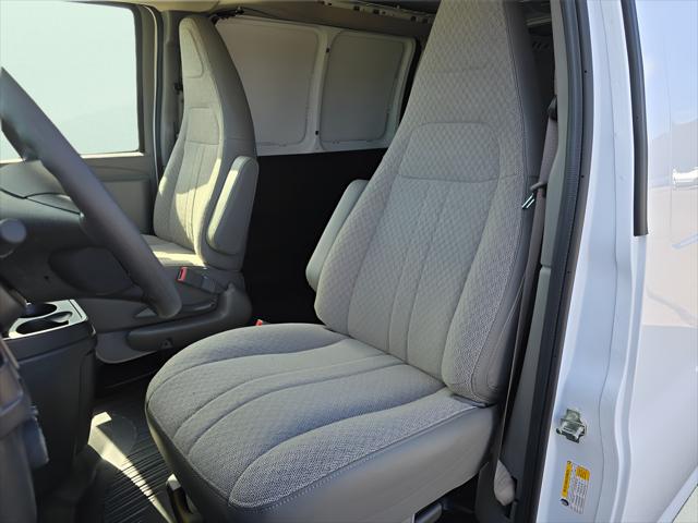 2026 Chevrolet Express Cargo Van 3500 Extended Wheelbase, WT, RWD