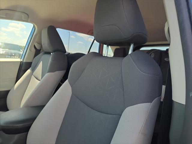 2020 Toyota RAV4 Hybrid XLE