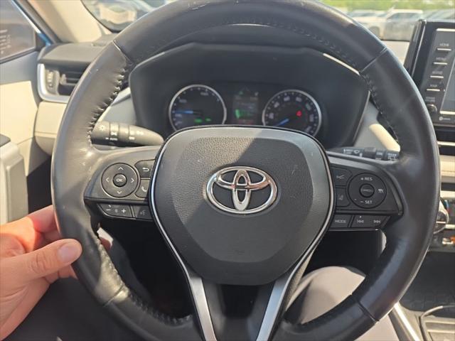 2020 Toyota RAV4 Hybrid XLE