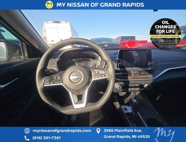 2025 Nissan Altima SV FWD
