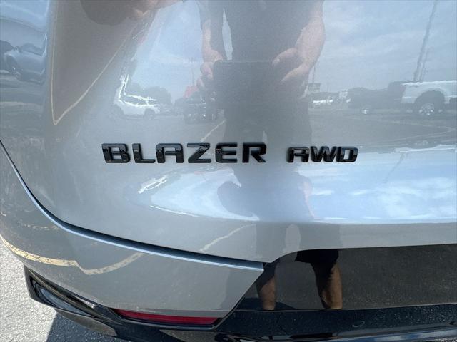 2025 Chevrolet Blazer AWD RS
