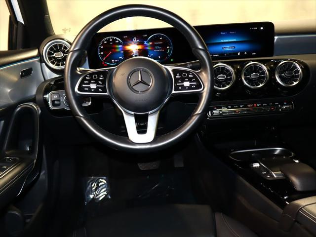 2022 Mercedes-Benz A 220 4MATIC