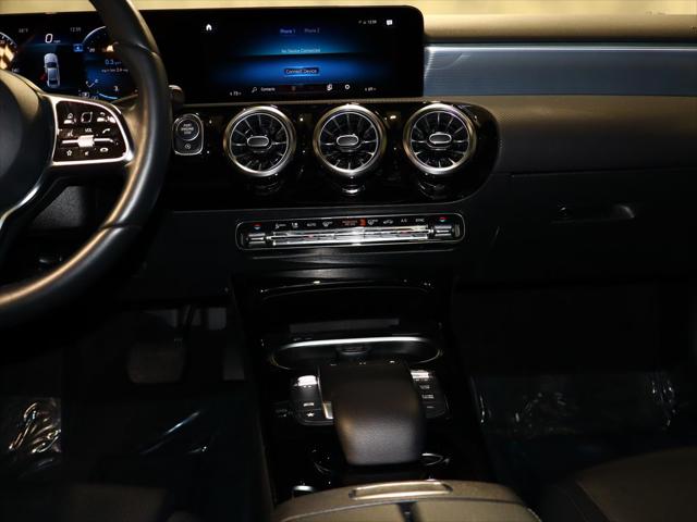 2022 Mercedes-Benz A 220 4MATIC