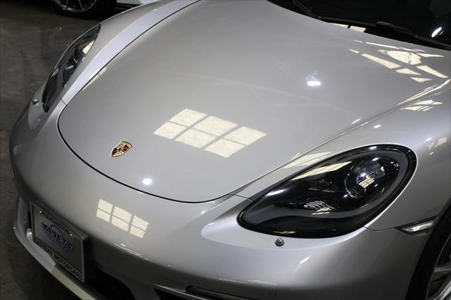 2018 Porsche 718 Cayman Base